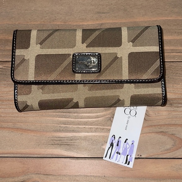 Nine West Khaki Espresso Norfolk NWT Wallet - Picture 3 of 15
